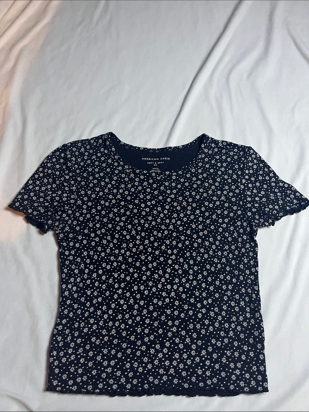 American Eagle Floral Ribbed Cropped Tee